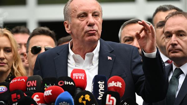 土耳其第三党候选人穆哈莱姆·因斯退出关键的总统竞选
